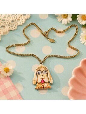 Paradise Googly Eye Basset Hound Dog Pendant Necklace Gold Tone Enamel 1970s Vtg